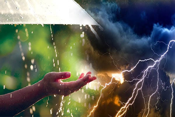 இடியுடன் கூடிய மழை…!