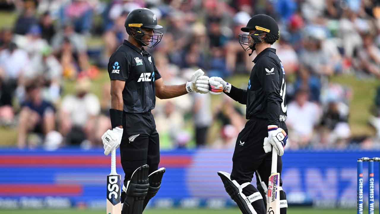 இலங்கைக்கு  256 ஓட்டங்கள் வெற்றி இலக்கு..!