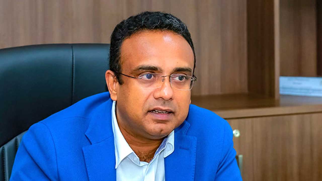 மனுஷ நாணயக்கார CIDயில் முன்னிலை..!