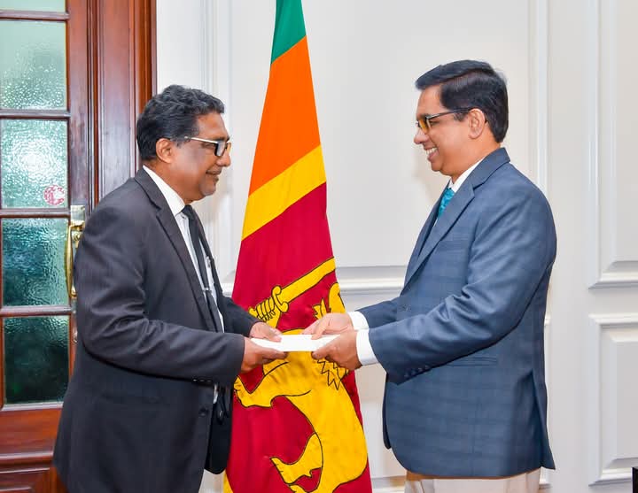 அரச கரும மொழிகள் ஆணைக்குழுவிற்கு புதிய தலைவர் மற்றும் உறுப்பினர்கள் நியமனம்…!