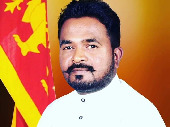 விண்ணப்பபடிவங்களை ஏற்க மறுக்கும் பாடசாலை அதிபர்கள்..!