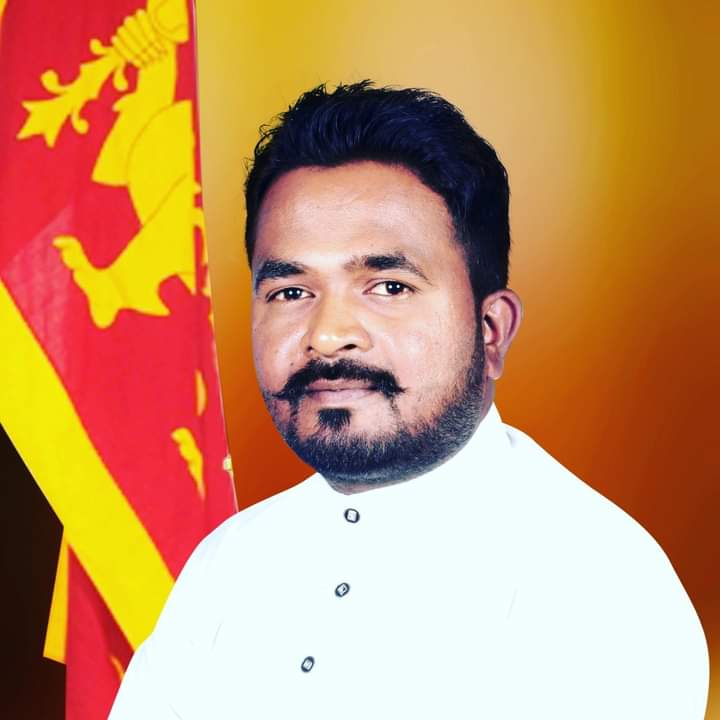 விண்ணப்பபடிவங்களை ஏற்க மறுக்கும் பாடசாலை அதிபர்கள்..!