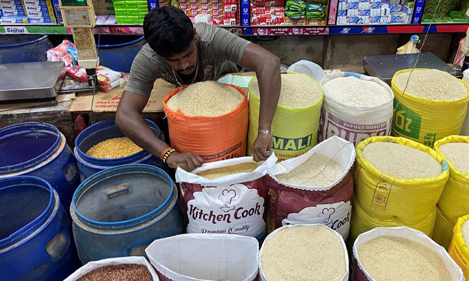கட்டுப்பாட்டு விலையை மீறிய 170 வர்த்தகர்களுக்கு எதிராக வழக்கு