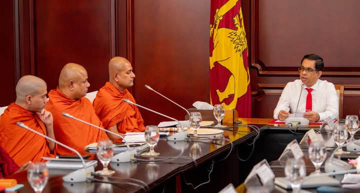 அமரபுர  பீடத்தின்  அதிஉயர் மகாநாயக்க  அக்தபத்திர மகோற்சவம் தொடர்பான கலந்துரையாடல்