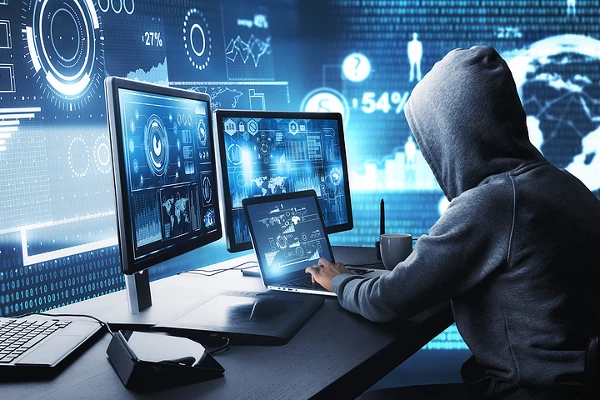 போலியான விளம்பரங்கள், மக்களே அவதானம்..!