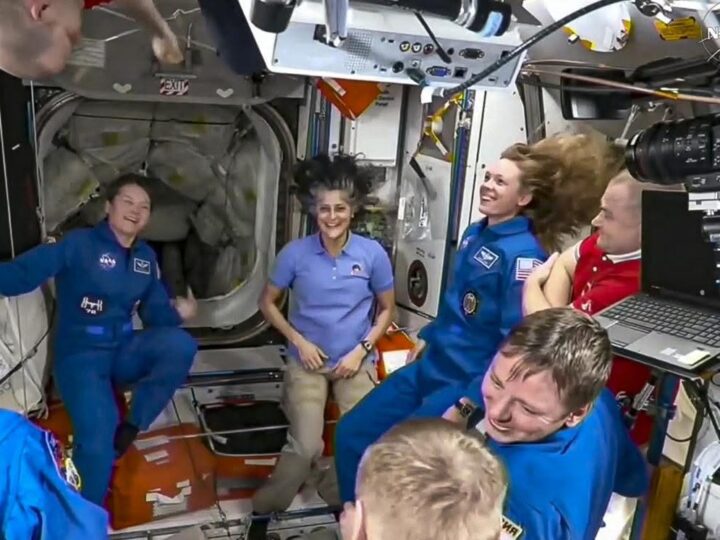 சுனிதா வில்லியம்ஸ் மற்றும் குழுவினருடன் பூமிக்கு புறப்பட்டது டிராகன்!