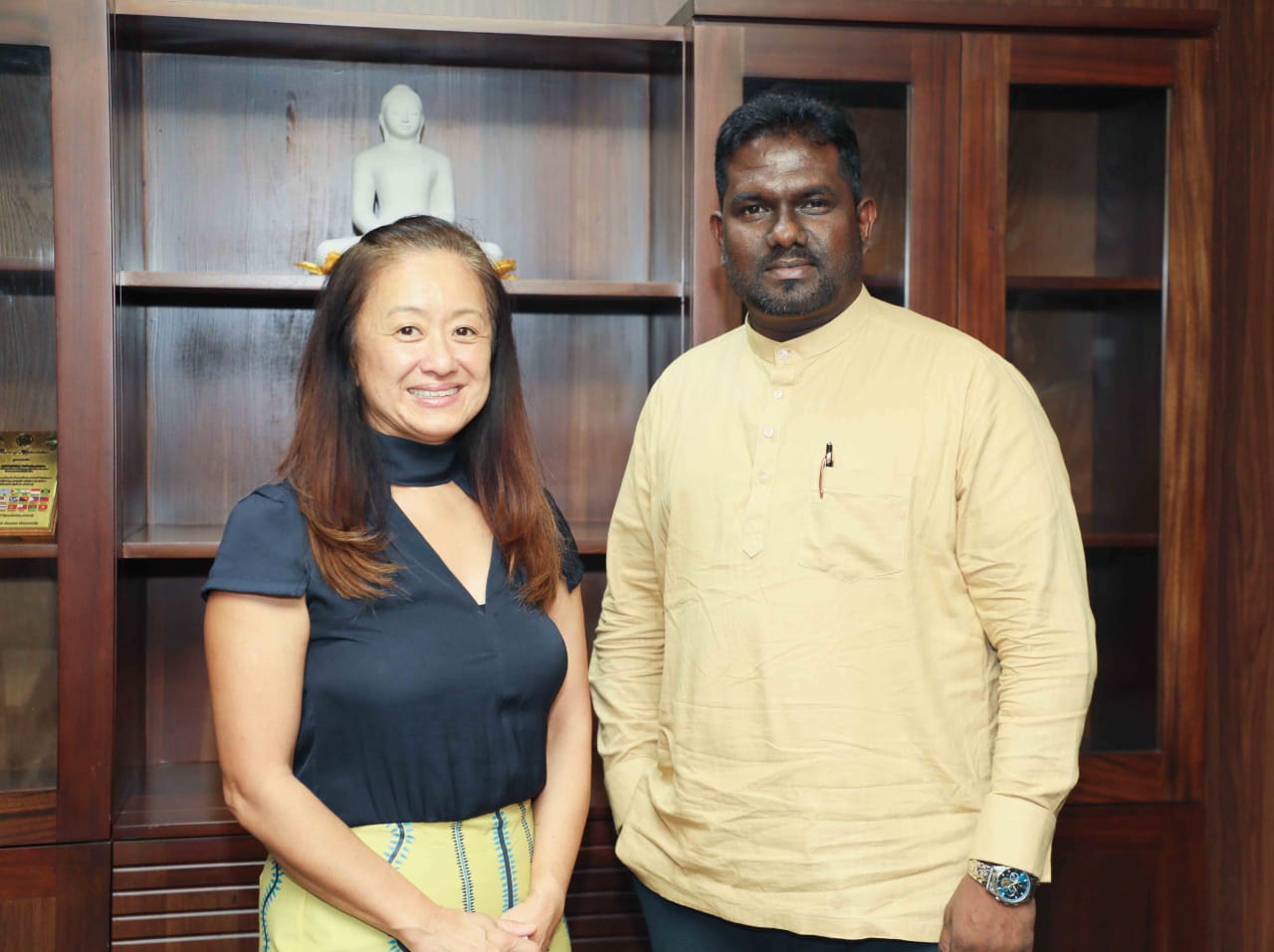 அமெரிக்க தூதுவர் ஜூலி சங் அவர்களுக்கும் பிரதி அமைச்சர் சுந்தரலிங்கம் பிரதீப் அவர்களுக்கிடையிலான சந்திப்பு