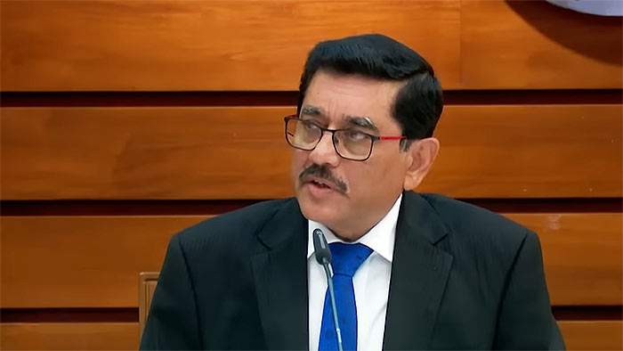 இலங்கை மத்திய வங்கியின் ஆளுநரிடம் இருந்து அறிவுரை