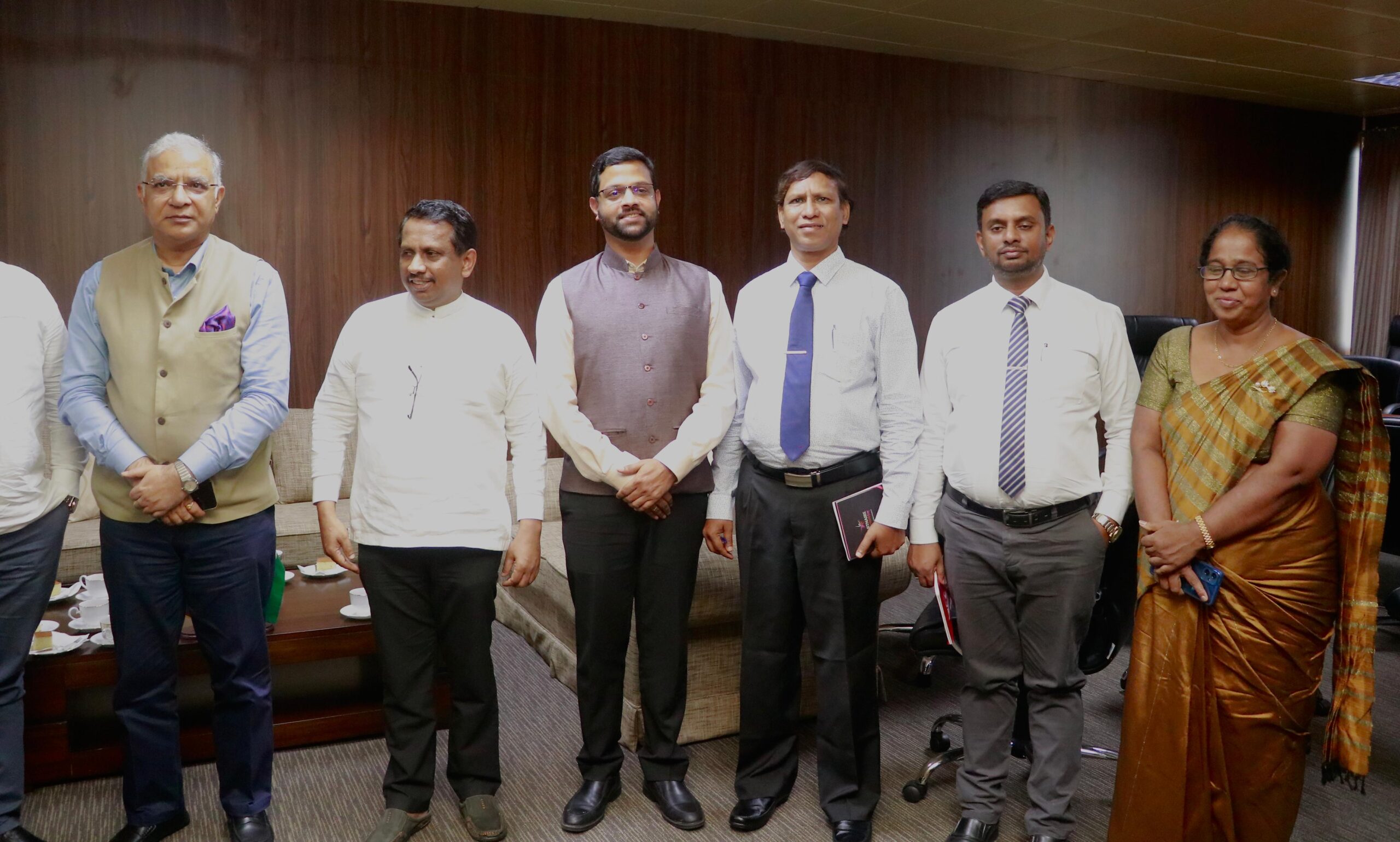 இந்திய உயர்ஸ்தானிகருடன் விசேட சந்திப்பு