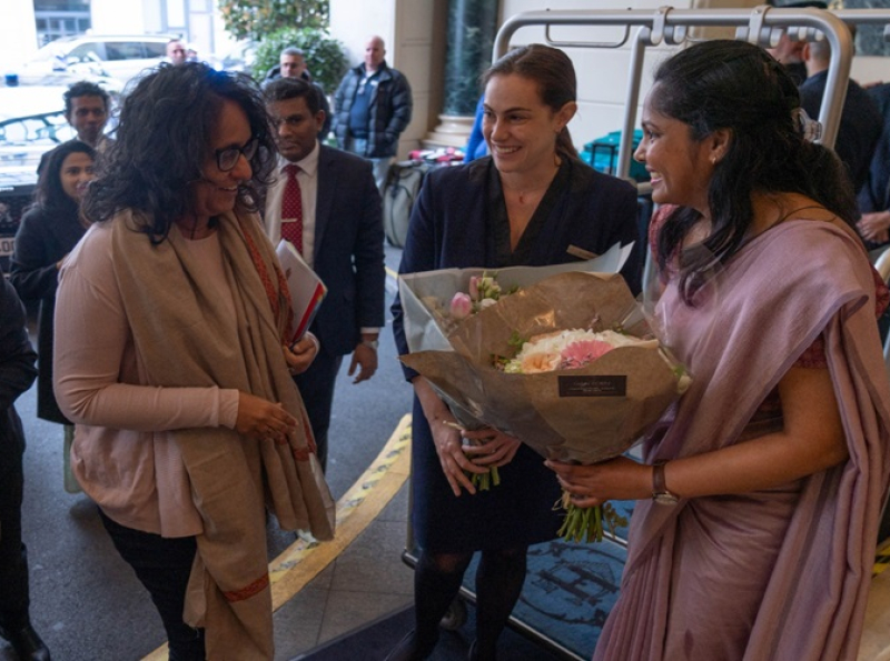 யுனெஸ்கோவில் இடம்பெறவுள்ள உயர் மட்ட கூட்டத்தில் பங்கேற்பதற்காக இலங்கை பிரதமர் பிரான்சிற்கு விஜயம்