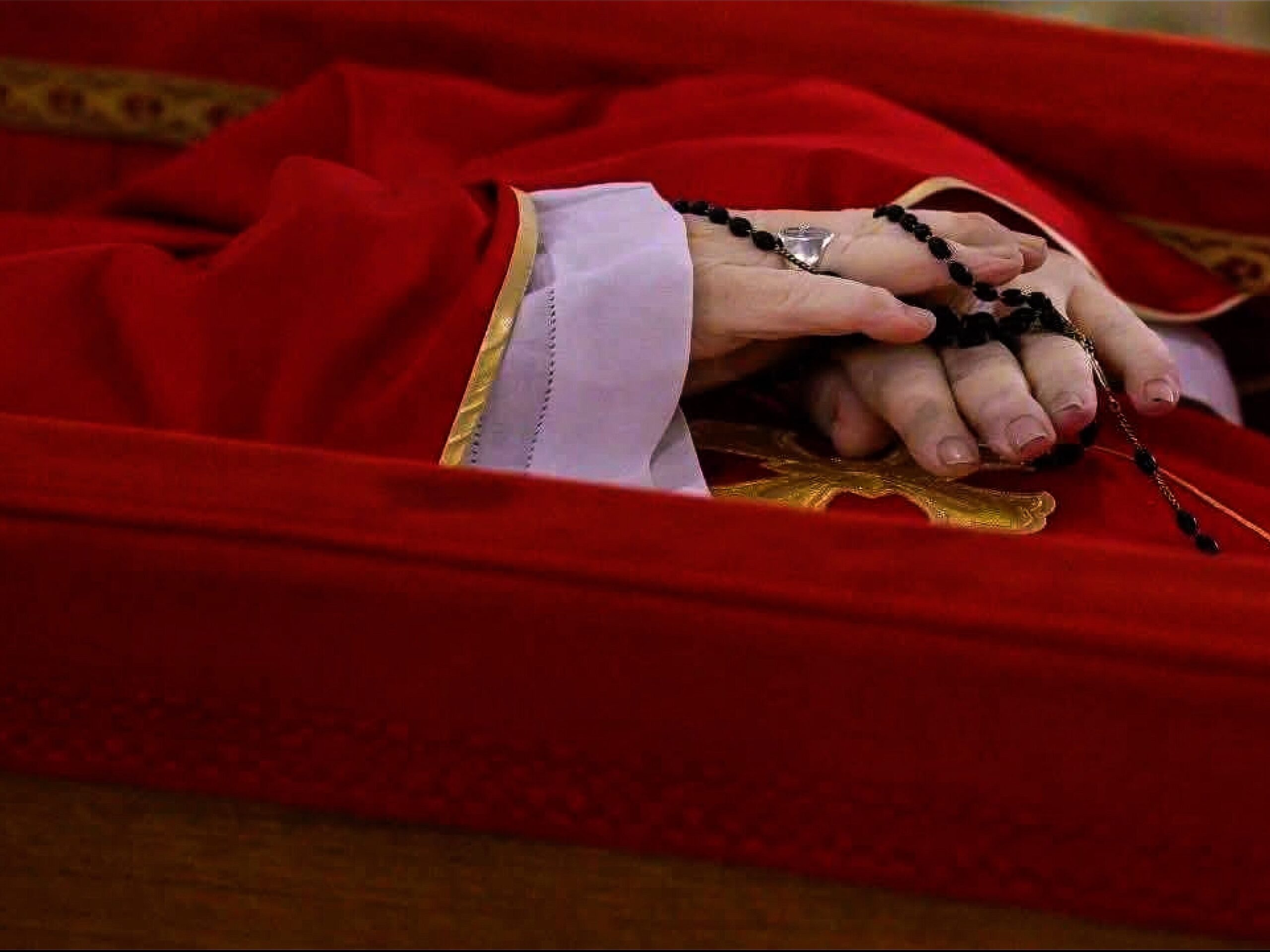 நித்திய இளைப்பாறிய பரிசுத்த பாப்பரசரின் இறுதி ஆராதனை இன்று