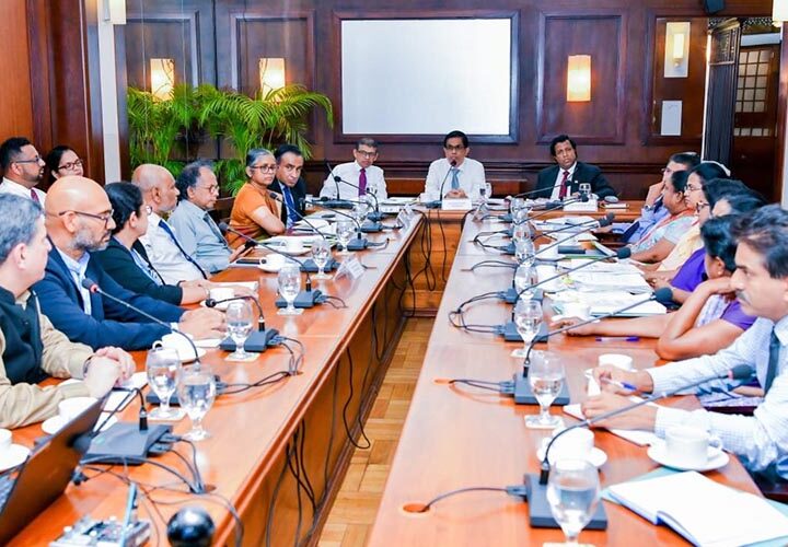 பாடசாலை மாணவர்களுக்கு போசாக்கு உணவு வழங்கும் திட்டம் தொடர்பான முடிவு