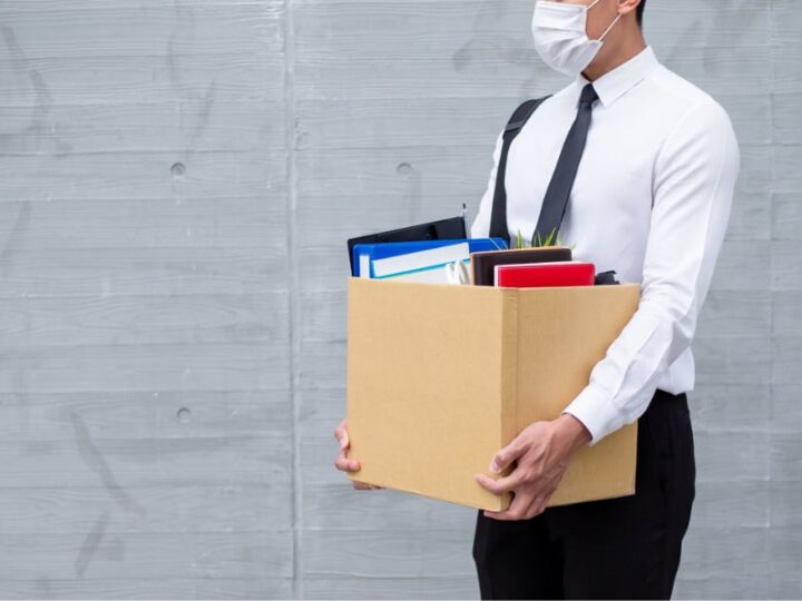 6,800 பேர் பணி நீக்கம்