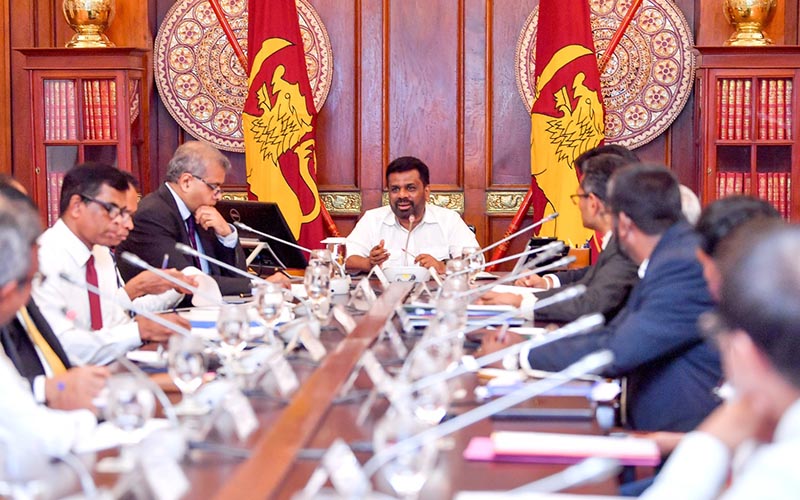 டிஜிட்டல் பொருளாதார அமைச்சின் அதிகாரிகளுக்கு ஜனாதிபதி அறிவுறுத்தல்