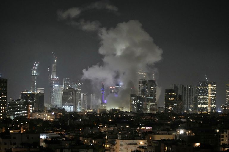 இஸ்ரேல் மீது பாலிஸ்டிக் ஏவுகணைகளை ஏவி ஈரான் தாக்குதல்