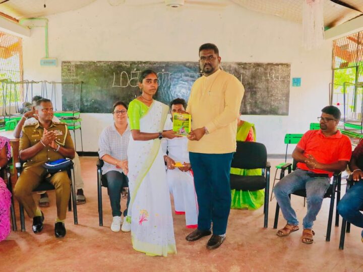 களுத்துறை மாவட்ட மக்களை சந்தித்த பிரதி அமைச்சர்