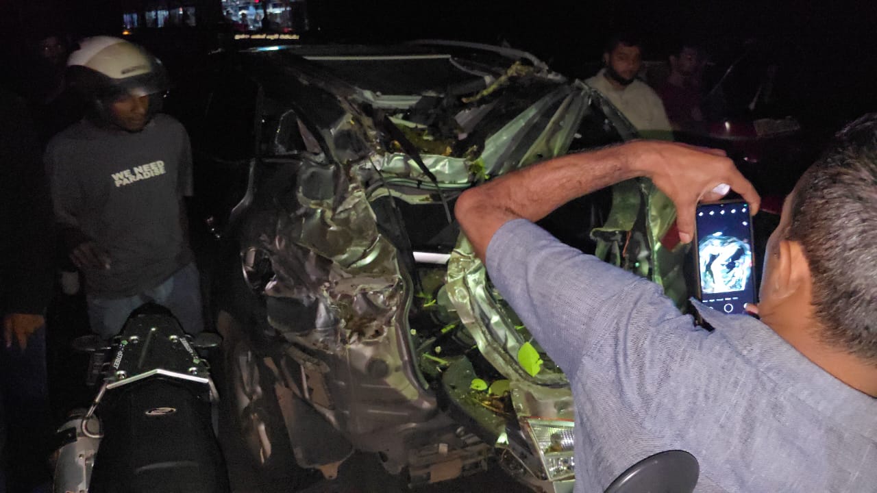 ஹட்டன் கொழும்பு பிரதான வீதியில் விபத்து!