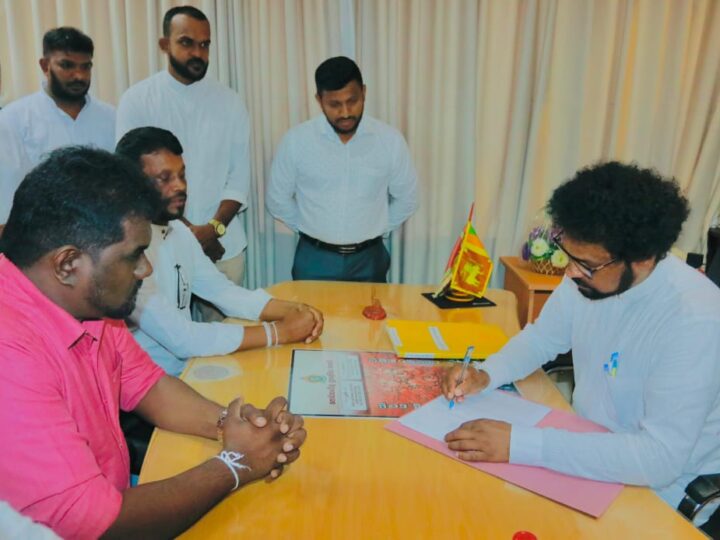 கொடகவெல பிரதேச சபையின் புதிய தலைவர் கடமைகளை பொறுப்பேற்றார்