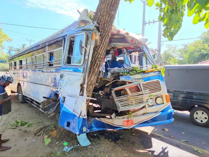 இன்று அதிகாலை ஏற்ப்பட்ட விபத்து