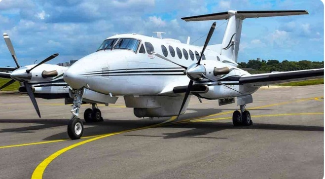 காணாமல் போன மீனவர்களை தேடச்  சென்ற விமானம்