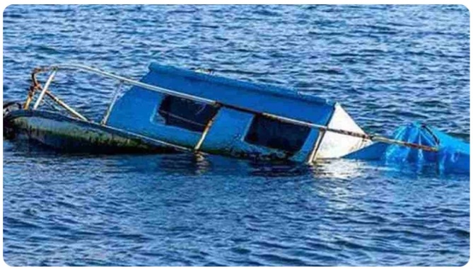 படகு விபத்தில் காணாமல் போன மீனவர் ஒருவரின் சடலம் மீட்பு