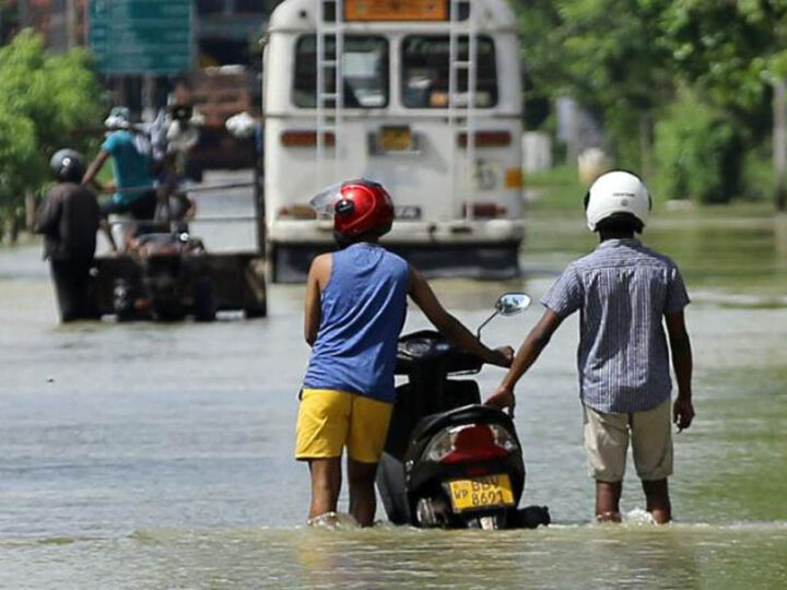 சீரற்ற வானிலையால் 10,000க்கும் மேற்பட்டோர் பாதிப்பு