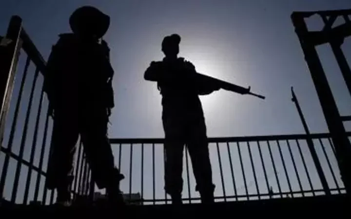 பயங்கரவாத இயக்கங்கள் தாக்குதல் நடத்தலாம்