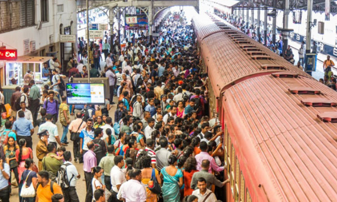 ரயில் சாரதிகள் 48 மணி நேர அடையாள வேலைநிறுத்தத்தில் ஈடுபட தீர்மானம்