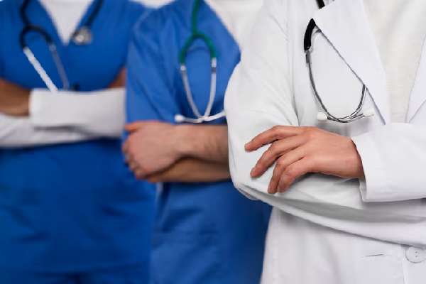 வைத்தியர்கள் தொடர்பில் வௌியான அதிர்ச்சித் தகவல்