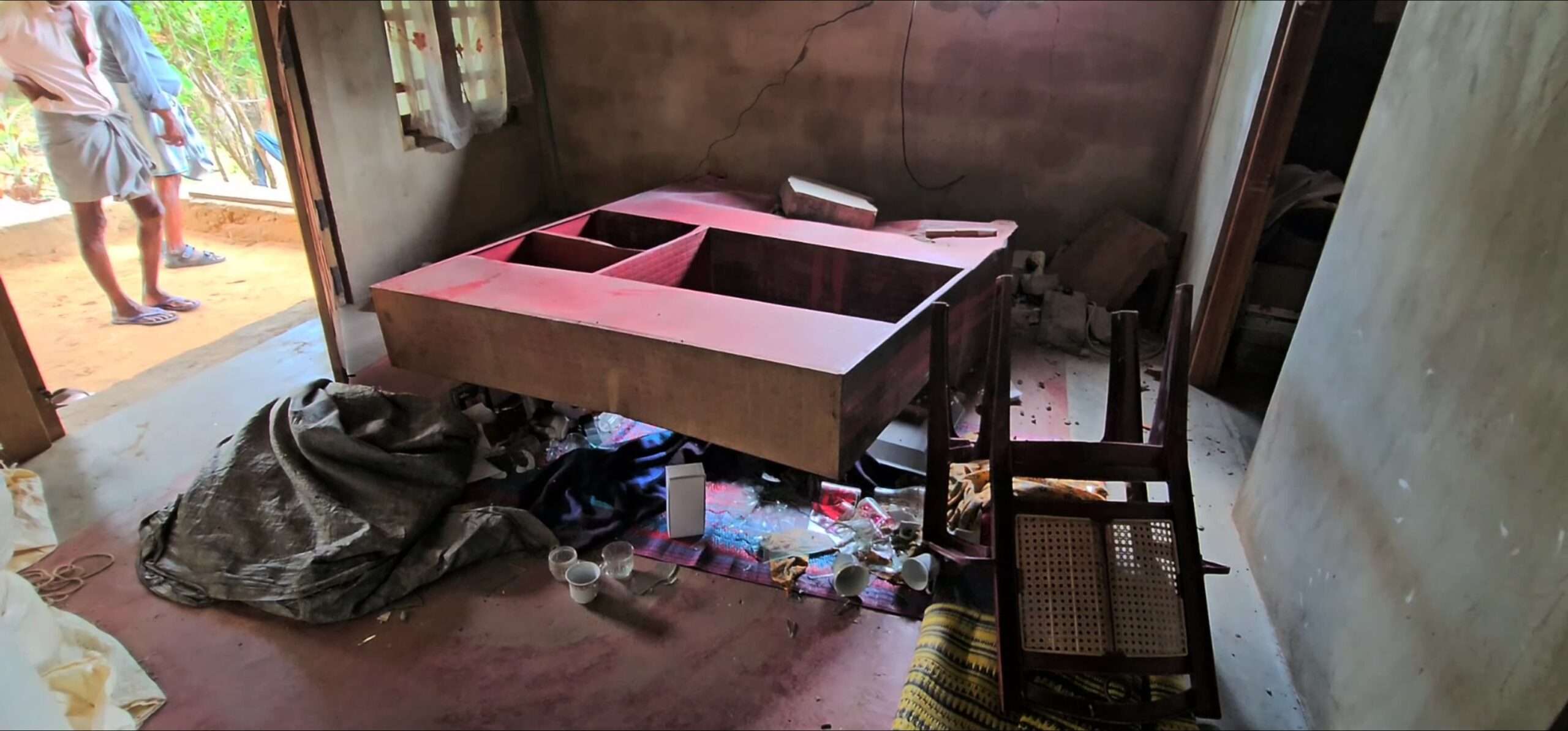 உன்னிச்சையில் யானைகளின் அச்சுறுத்தல் – வயோதிபப் பெண்னொருவர் கவலைக்கிடம்!