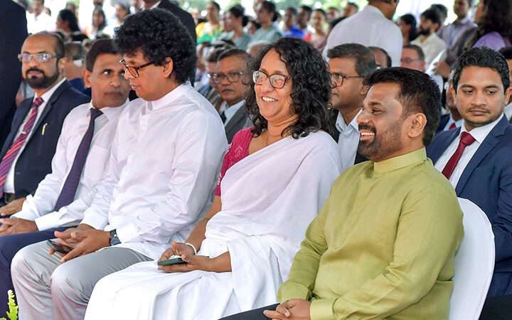 ஜனாதிபதி மற்றும் பிரதமரின் தீபாவளி தின வாழ்த்துச் செய்தி