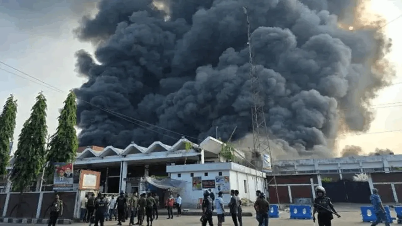 பங்களாதேஷ் சர்வதேச விமான நிலையத்தில் தீ விபத்து!