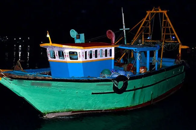 5 படகுகளுடன் இந்திய மீனவர்கள் 47பேர் கைது