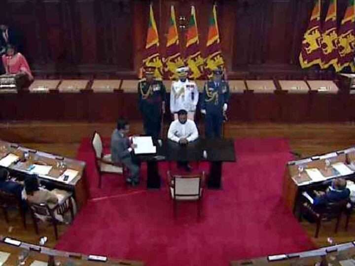 புதிய அமைச்சர்களும் பத்துப் பிரதியமைச்சர்களும் பதவியேற்பு