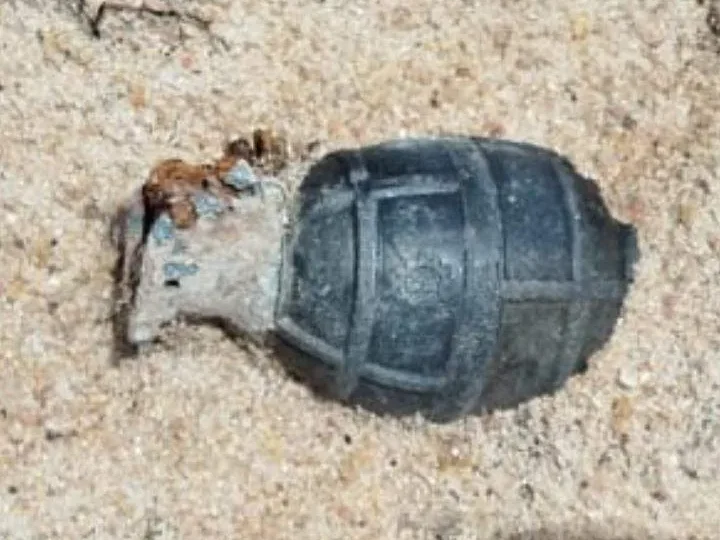 கைவிடப்பட்ட கைக்குண்டு மீட்பு