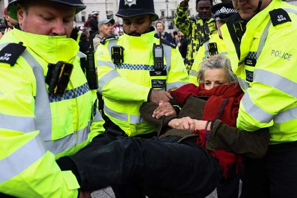 இலண்டன் ஆர்ப்பாட்டத்தில் 500பேர் கைது