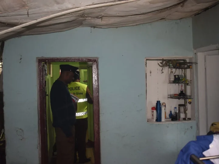 நானுஓயாவில் வீடுடைத்துக் கொள்ளை அடித்தவருக்கு விளக்க மறியல்