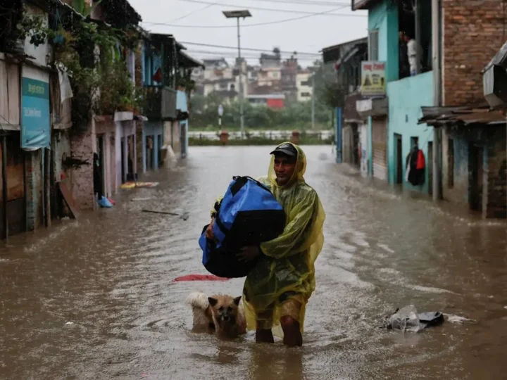 நேபாளத்தில் கனமழைக்கு 11பேர் உயிரிழப்பு