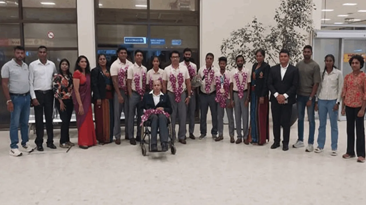 பரா உலக சம்பியன்ஷிப் போட்டிக்குச் சென்றவர்கள் நாடு திரும்பினர்