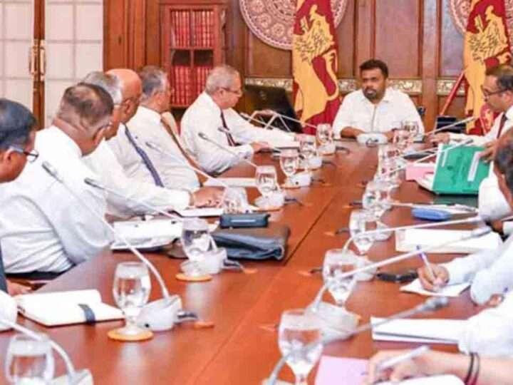 தோட்டத்தொழிலாளர் சம்பள உயர்வு: நிறுவனங்களுடன் ஜனாதிபதி பேச்சு