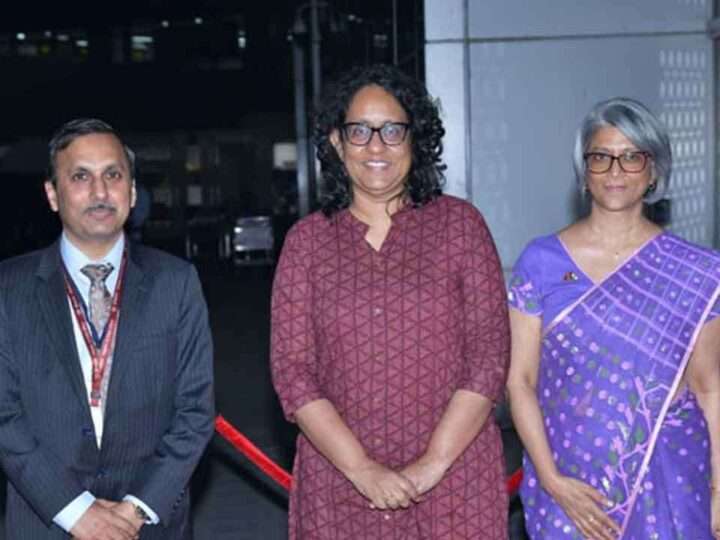 பிரதமர் ஹரினிக்கு இந்தியாவில் வரவேற்பு