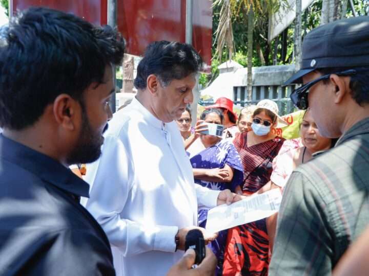 அபிவிருத்தி உத்தியோகத்தர்களின் பிரச்சினைக்குத் தீர்வு வேண்டும்