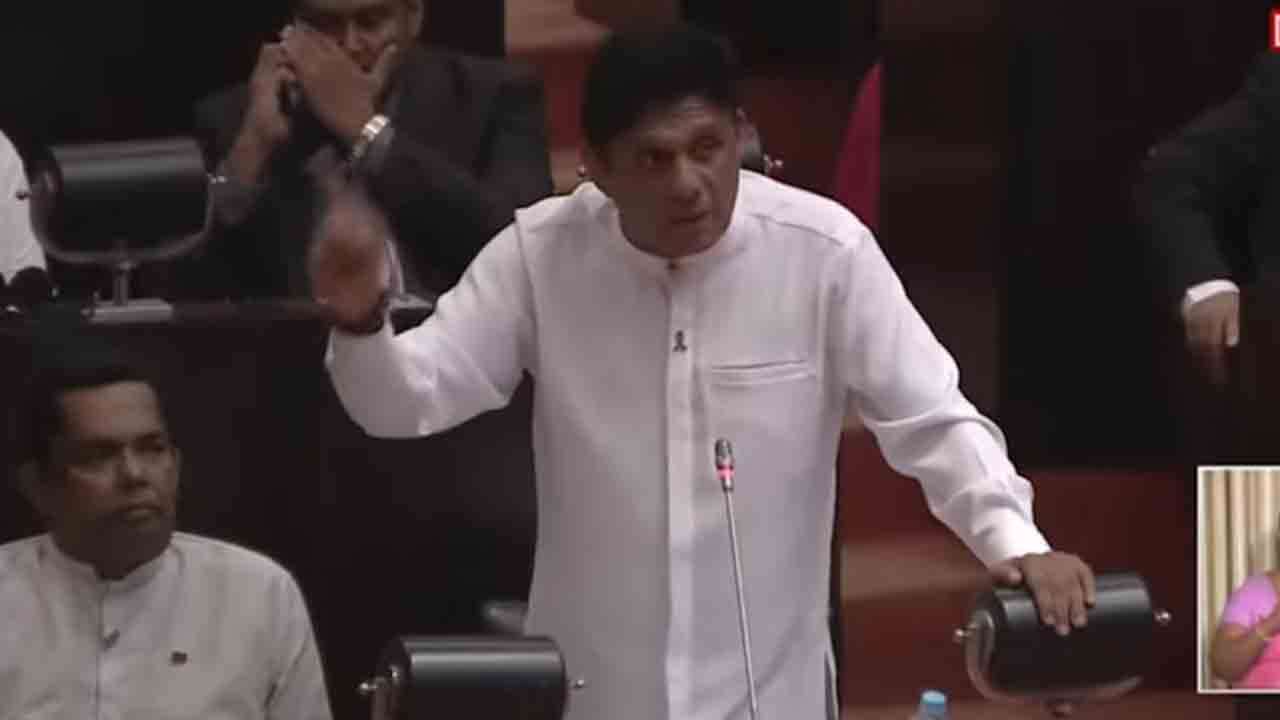 வெலிகம துப்பாக்கிச் சூடு – எதிர்க்கட்சி  தலைவர் சபையில் சூடு!