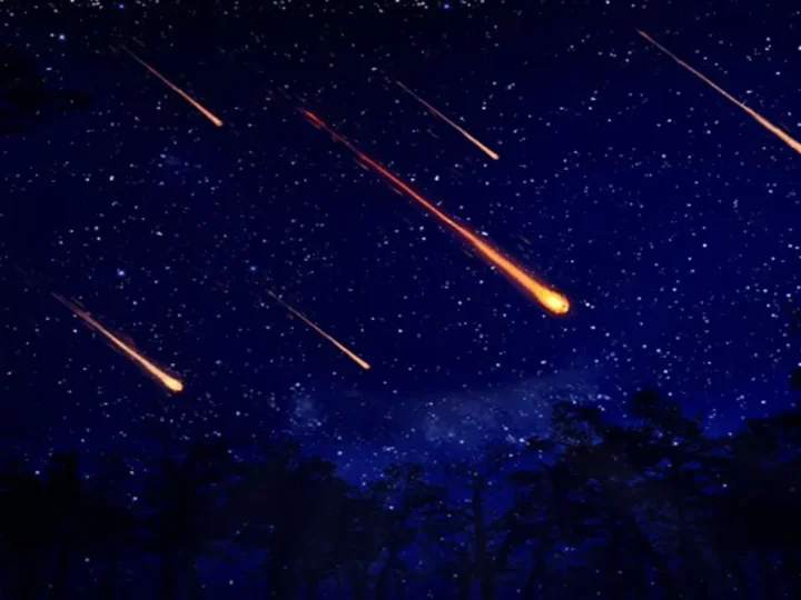 இன்றிரவு விண்கல் மழை பெய்யும்