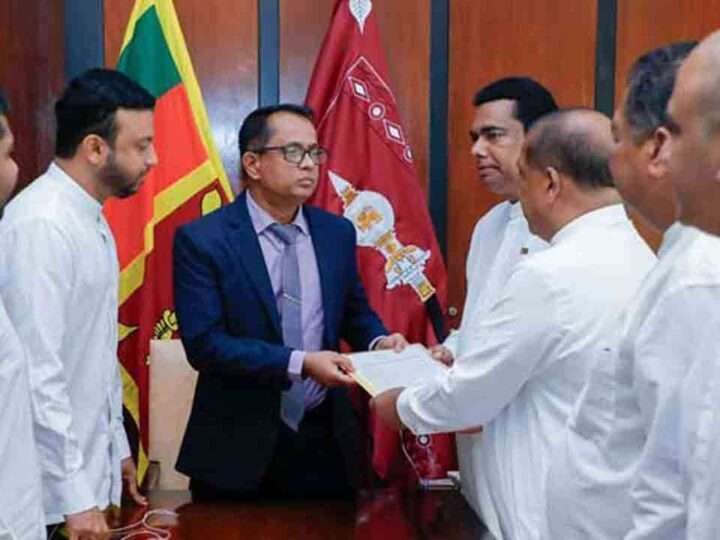 கொள்கலன் விடுவித்தமை குறித்து ஆராய தெரிவுக்குழு வேண்டும்