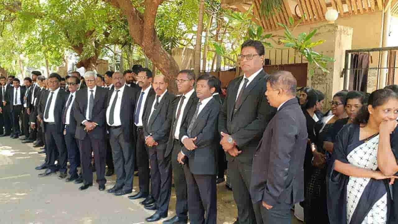 வட மாகாண சட்டத்தரணிகள் பணிப்புறக்கணிப்பில்