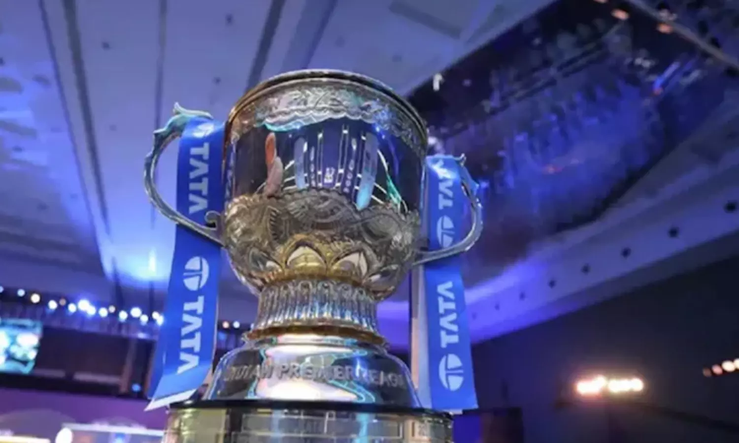 ஐ.பி.எல் மினி ஏலம் வௌிநாட்டில்!