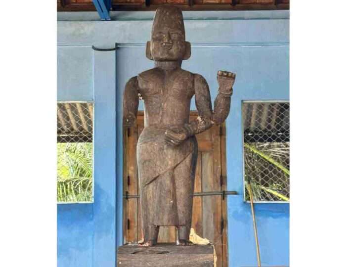 யாழ்ப்பாணம் கடற்கரையில் கரையொதுங்கிய புத்தர் சிலை