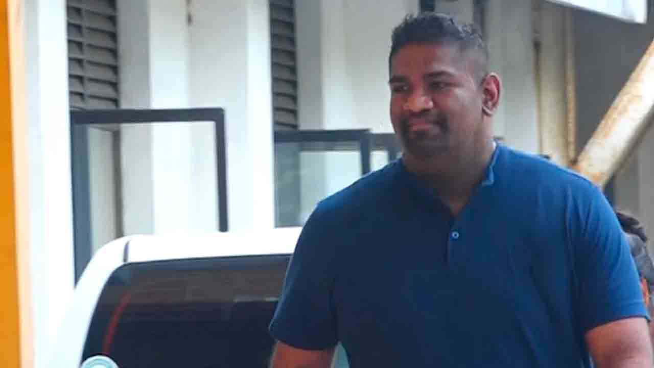 கெஹெலியவின் மகனுக்கு எதிராக குற்றப்பத்திரிகை தாக்கல்