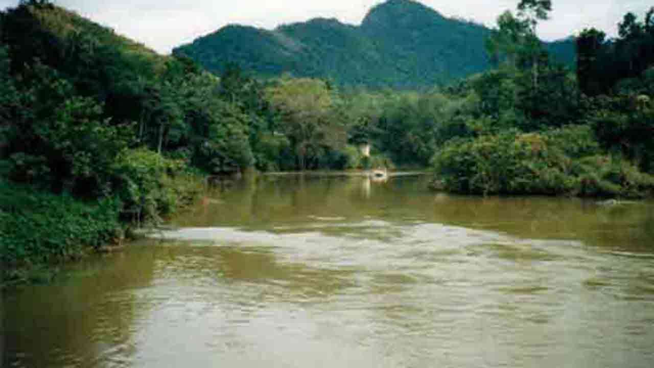 களனி கங்கையின் நீர்மட்டம் குறைகிறது